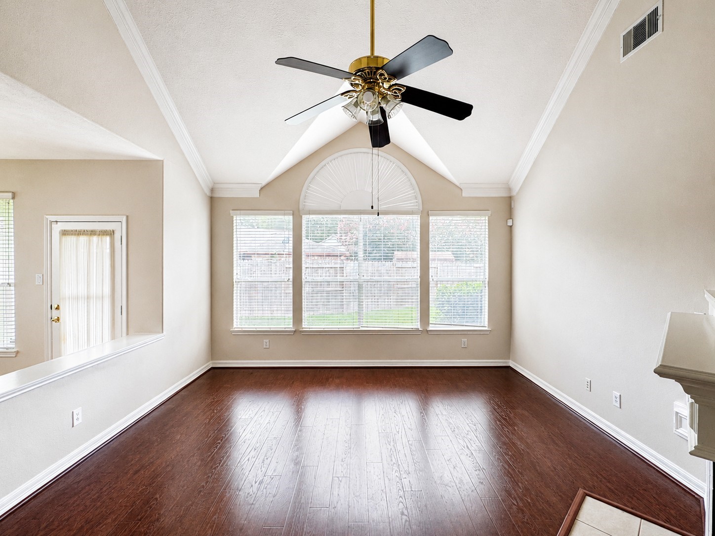 3002 Flintwood Drive Property Photo 2