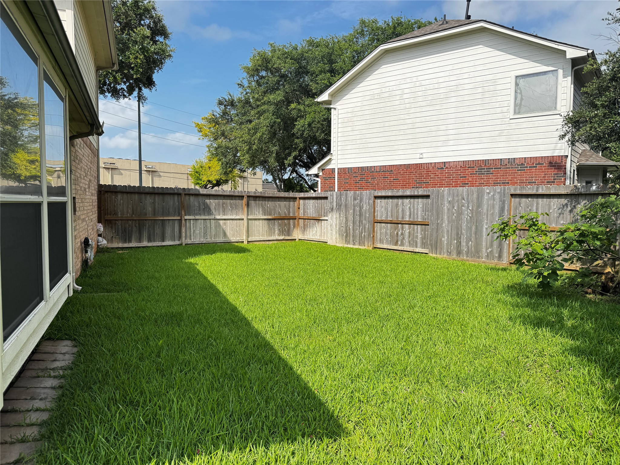 3002 Flintwood Drive Property Photo 15