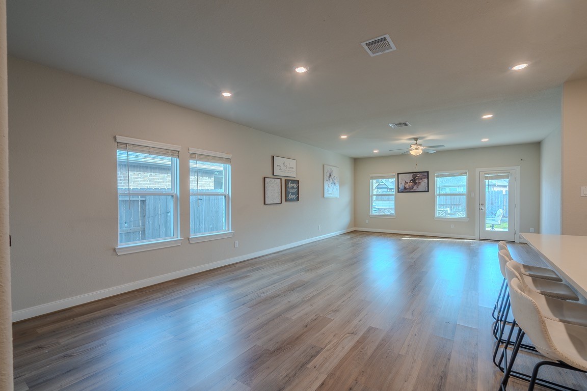 24714 Alaiga Glen Drive Property Photo 4