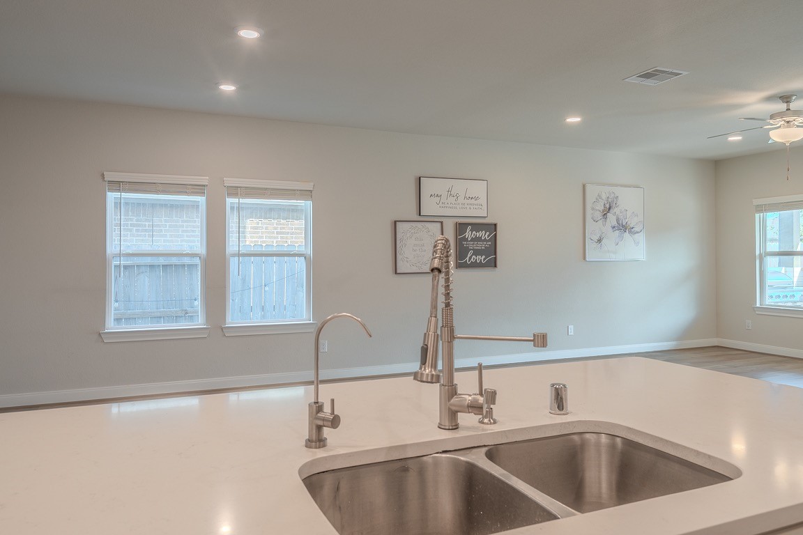 24714 Alaiga Glen Drive Property Photo 11