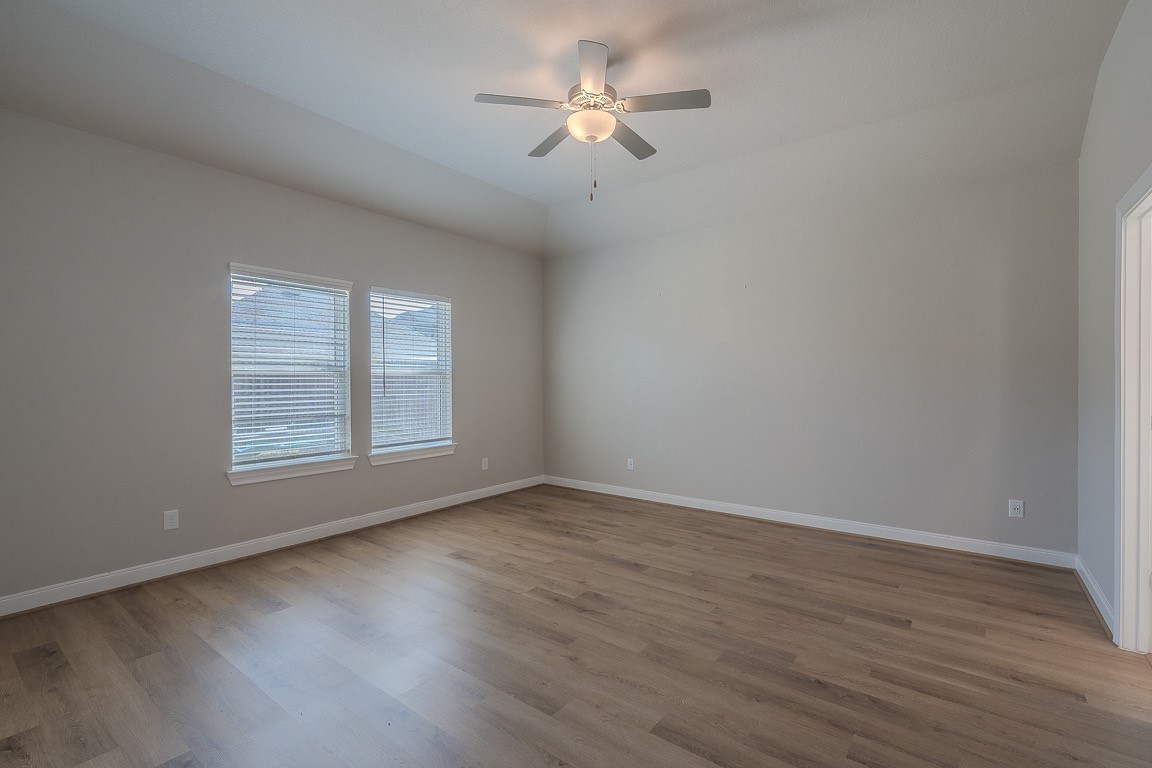 24714 Alaiga Glen Drive Property Photo 12