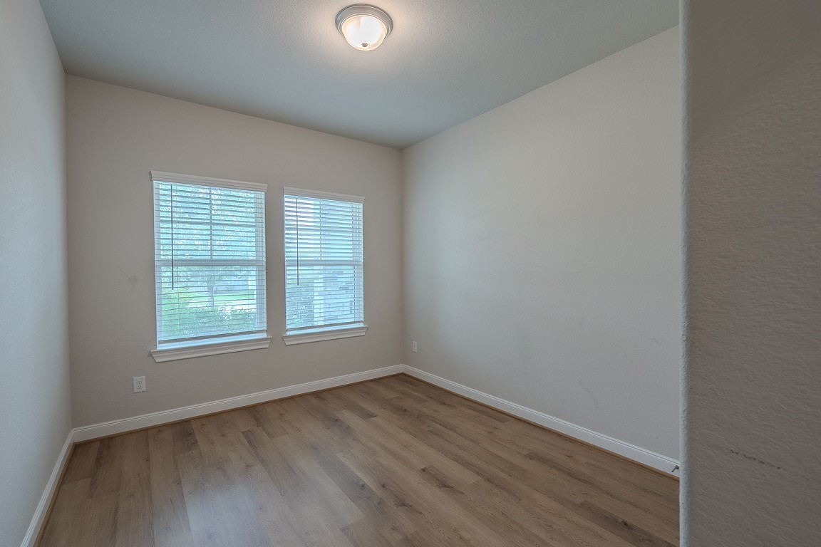 24714 Alaiga Glen Drive Property Photo 17
