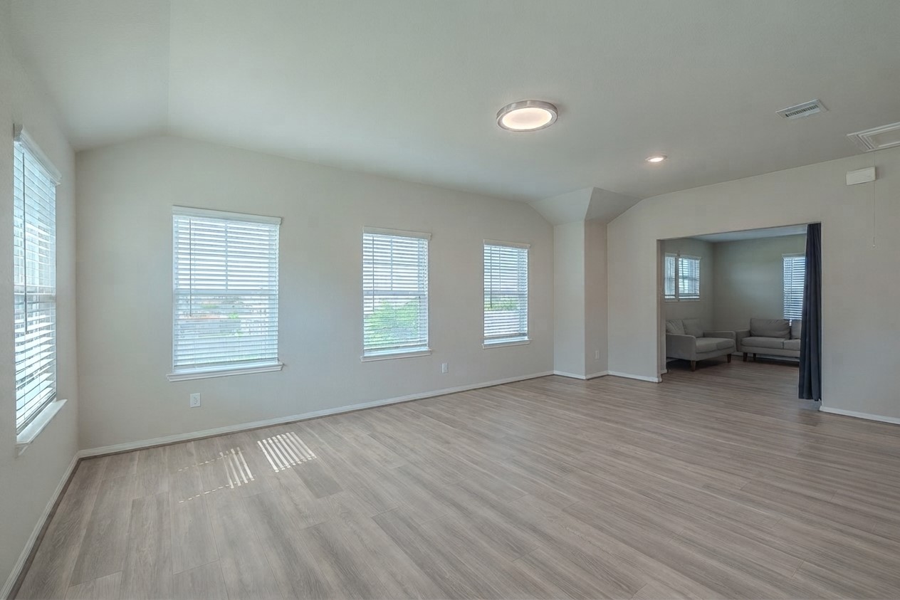 24714 Alaiga Glen Drive Property Photo 19