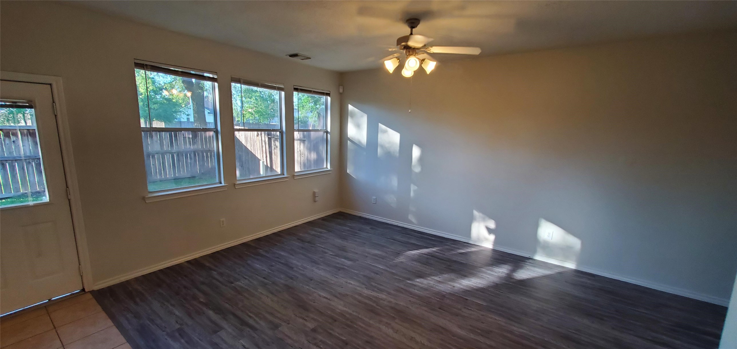 13043 Peppergate Lane Property Photo 11