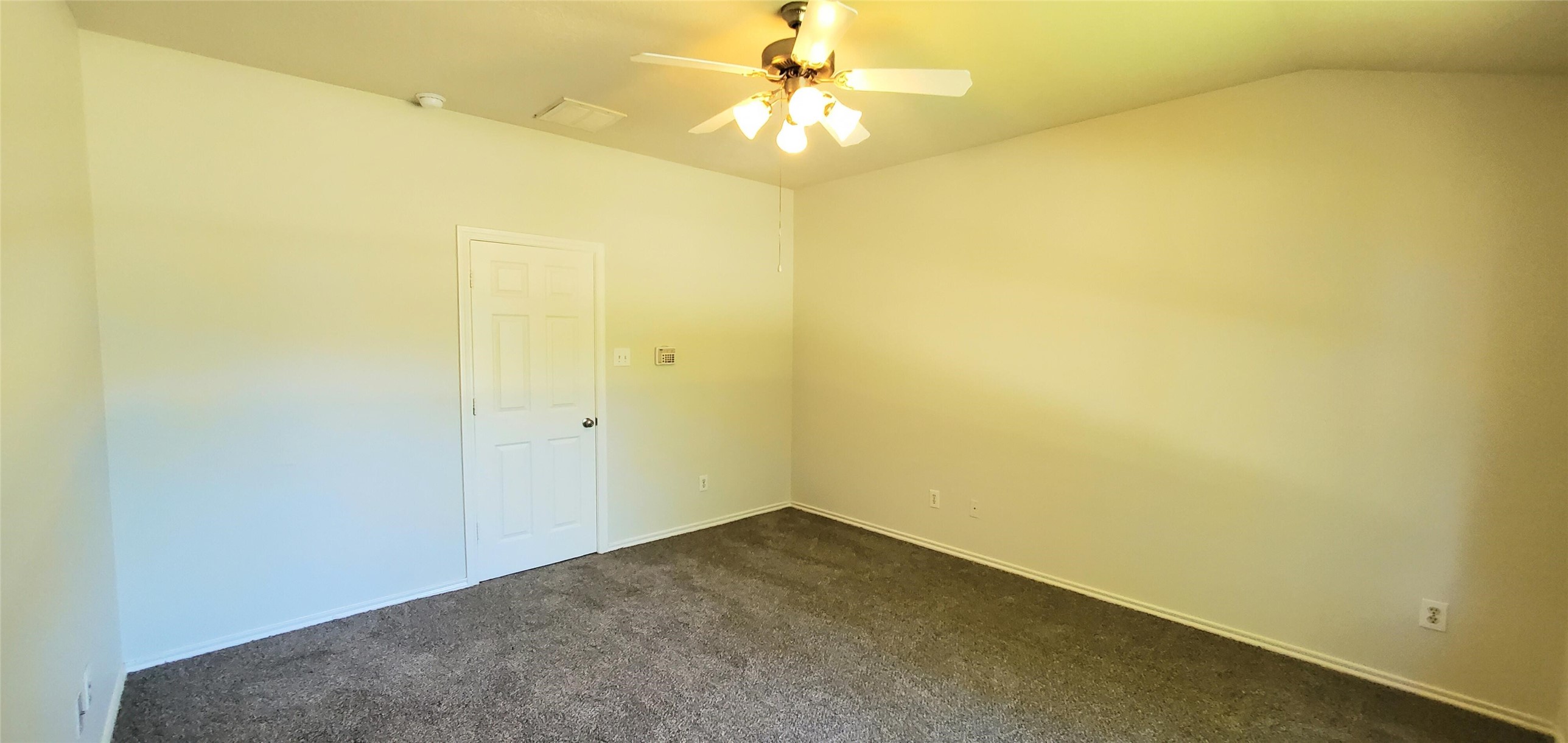 13043 Peppergate Lane Property Photo 18