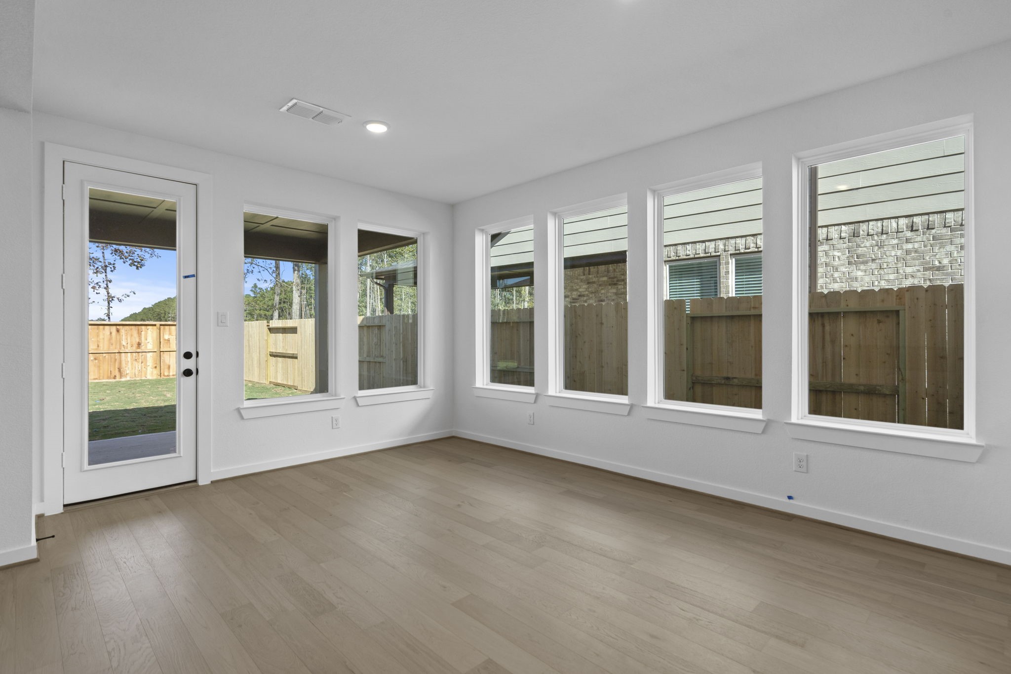 9437 Pacific Crest Court Property Photo 15