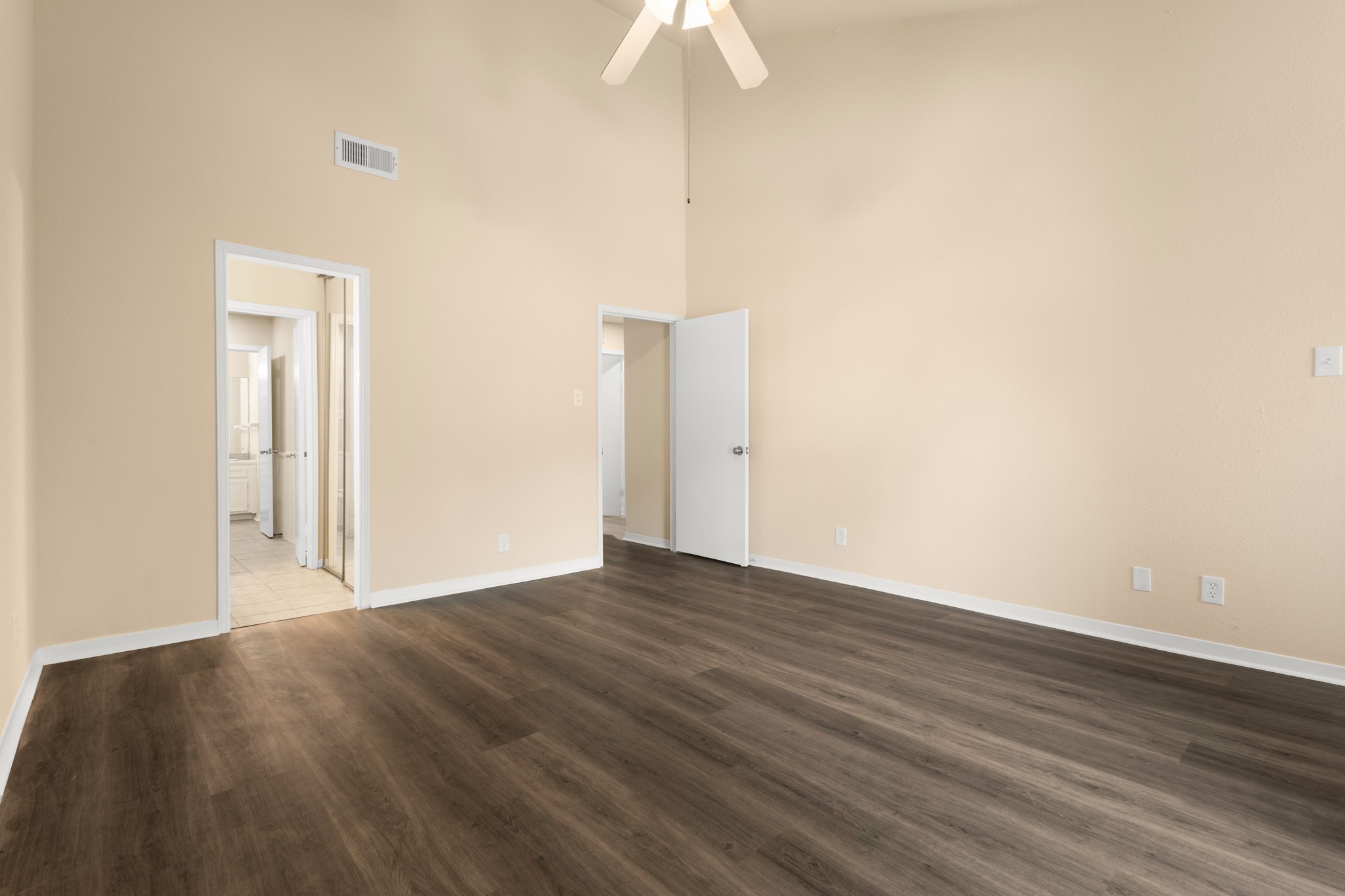 5921 Arncliffe Drive 5921 Property Photo 12