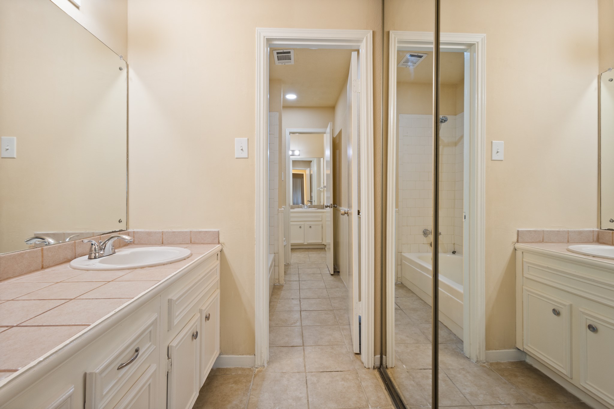 5921 Arncliffe Drive 5921 Property Photo 13
