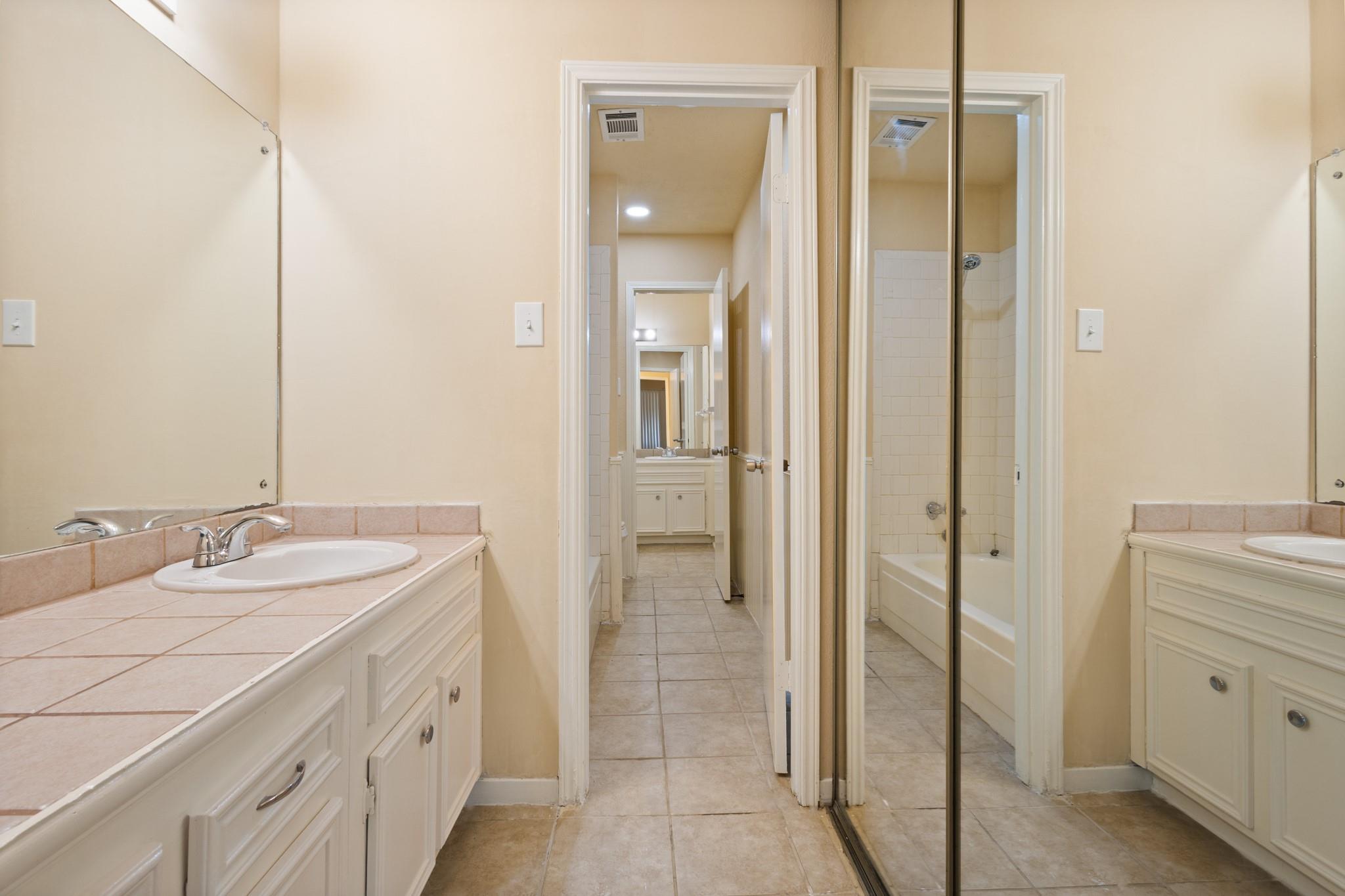 5921 Arncliffe Drive 5921 Property Photo 13