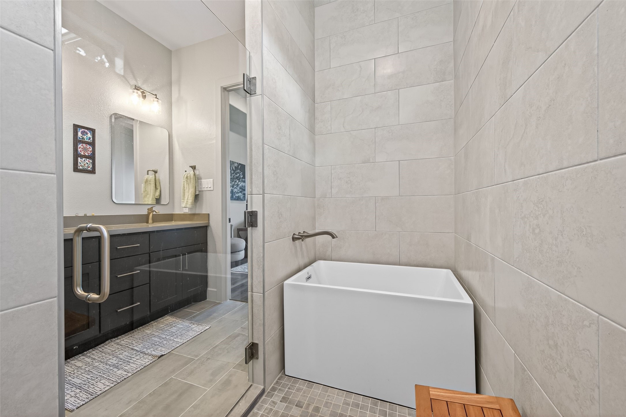 9979 Pebble Glen Drive Property Photo 33