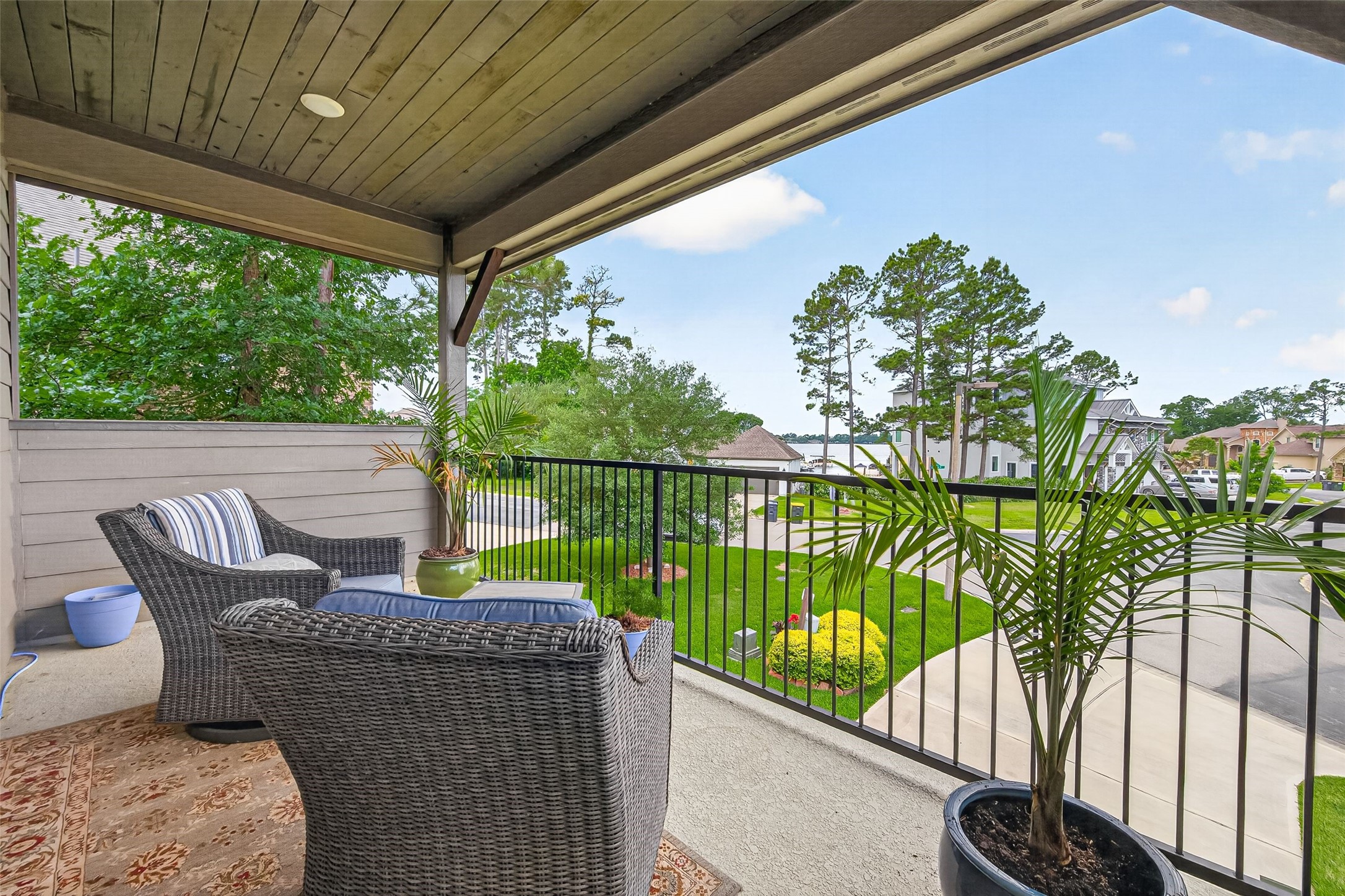 9979 Pebble Glen Drive Property Photo 37