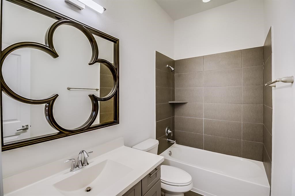 17106 Rainier Creek Drive Property Photo 18