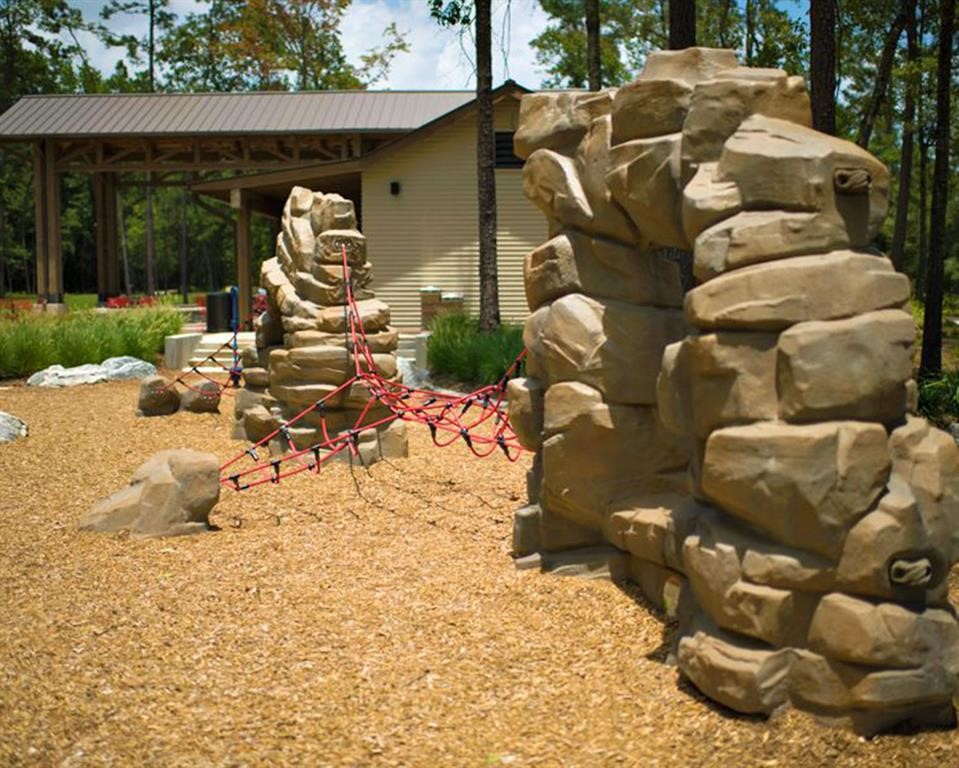 17106 Rainier Creek Drive Property Photo 28
