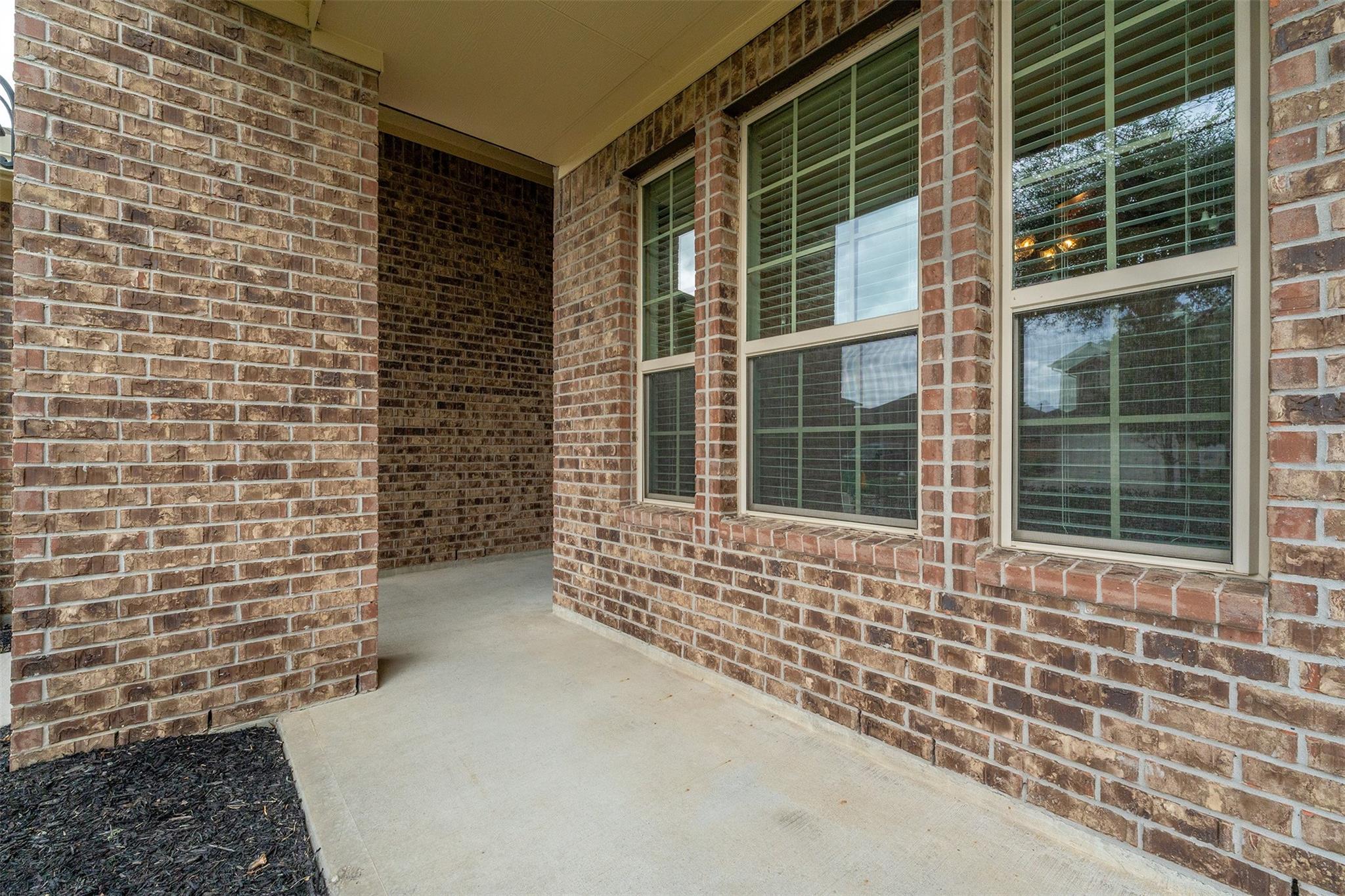 3827 Fleetwood Falls Lane Property Photo 8