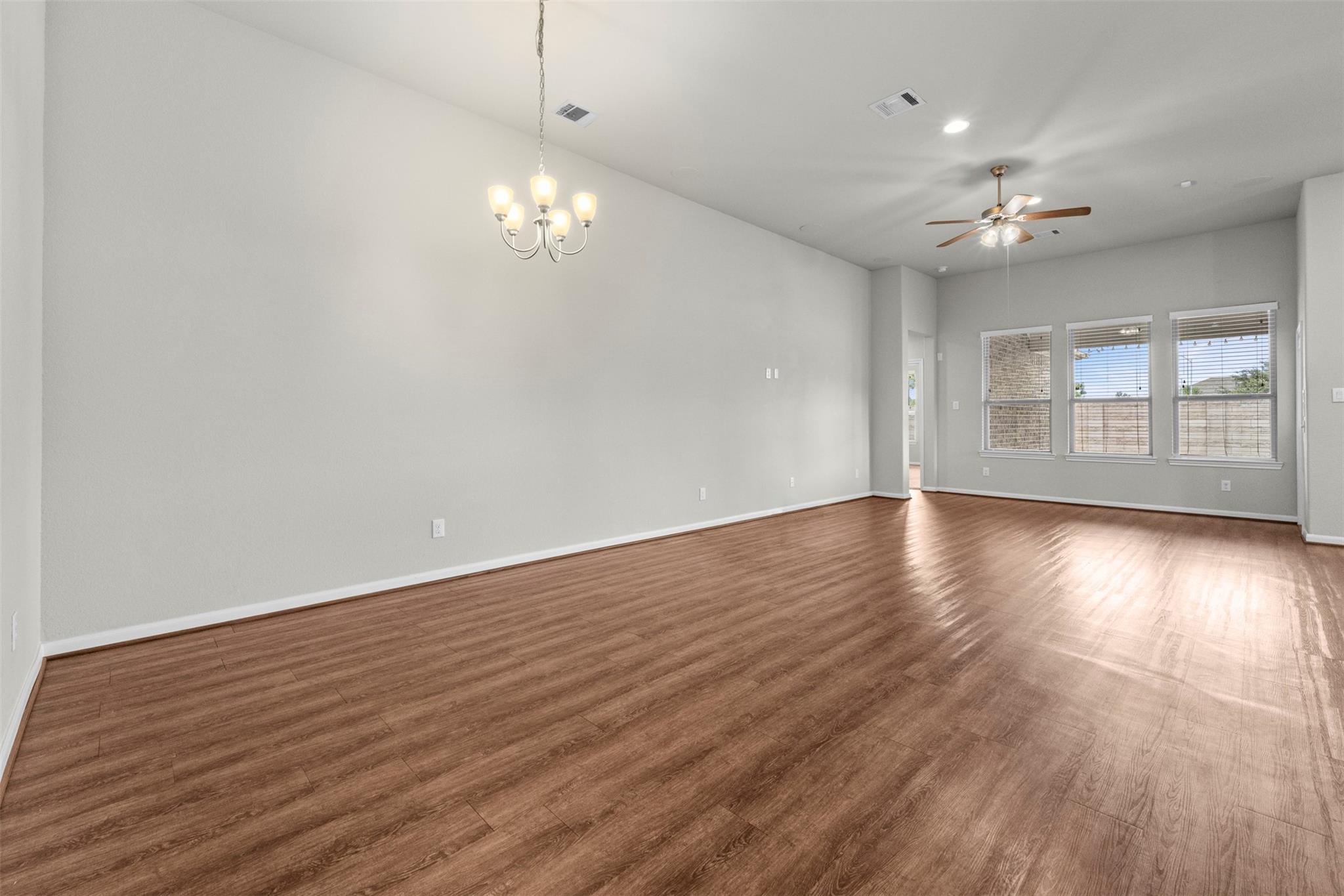 3827 Fleetwood Falls Lane, Spring Tx 77386 Property Photo 14