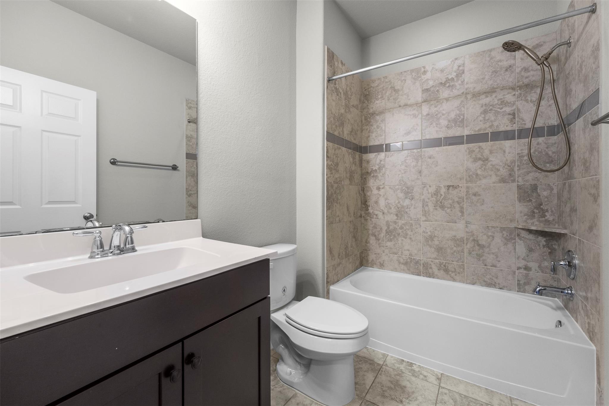 3827 Fleetwood Falls Lane Property Photo 35