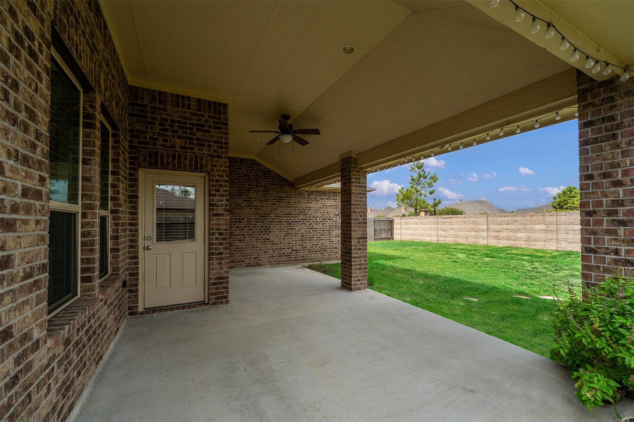 3827 Fleetwood Falls Lane, Spring Tx 77386 Property Photo 40