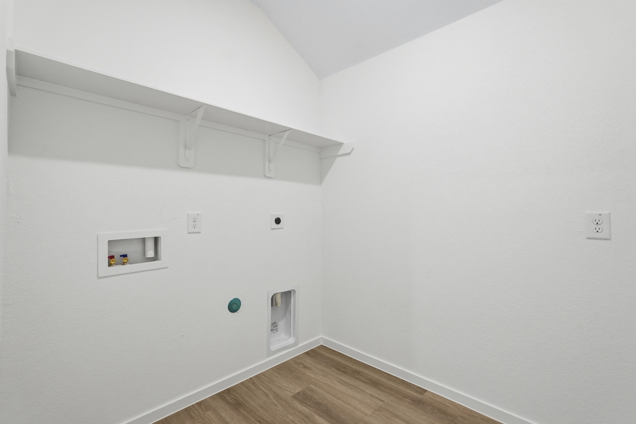 21931 Messina Springs Drive Property Photo 13
