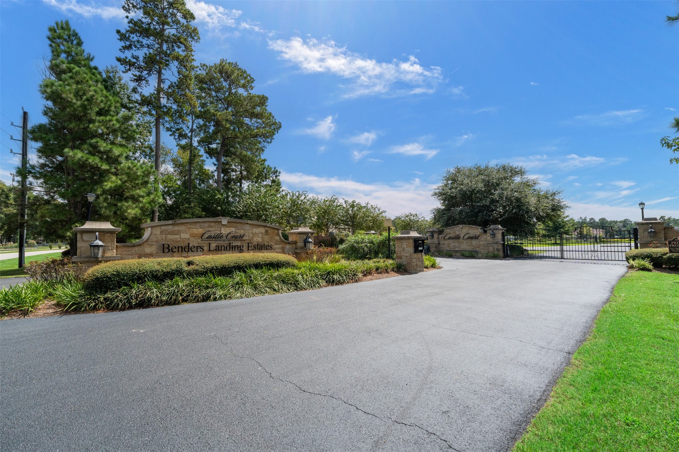 3932 Windsor Mist Lane Property Photo 8