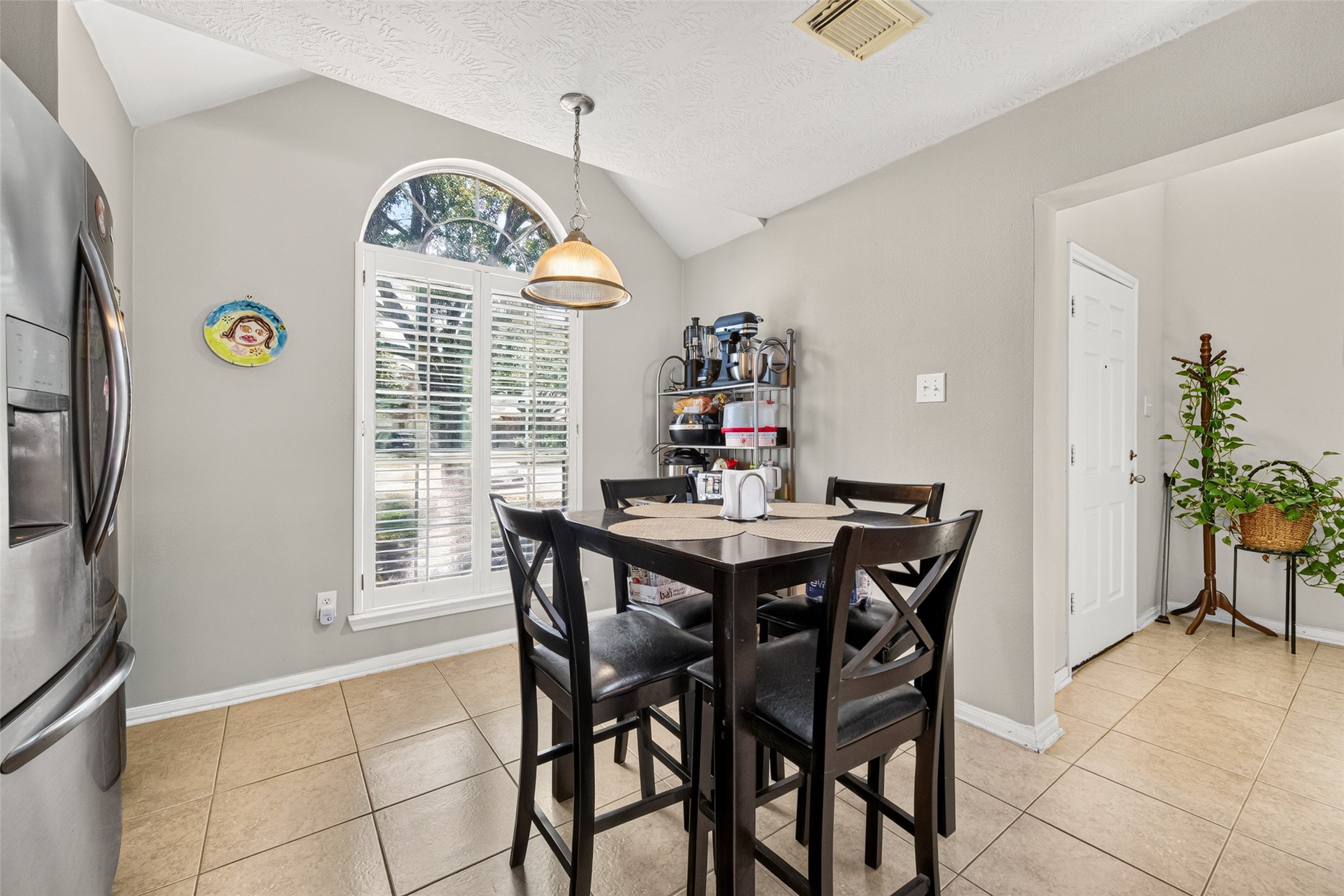 1302 E April Rain Court Property Photo 16