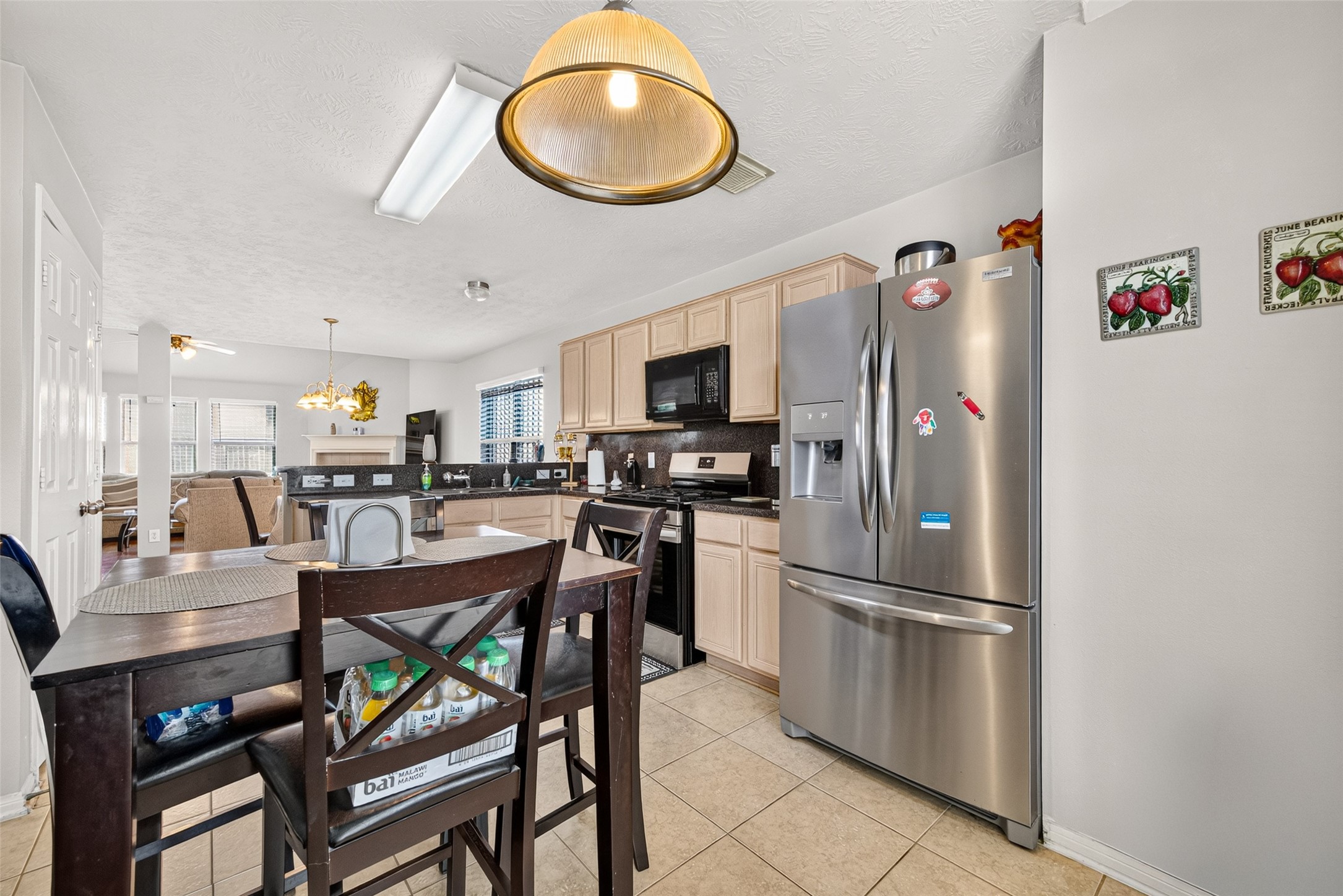 1302 E April Rain Court Property Photo 17