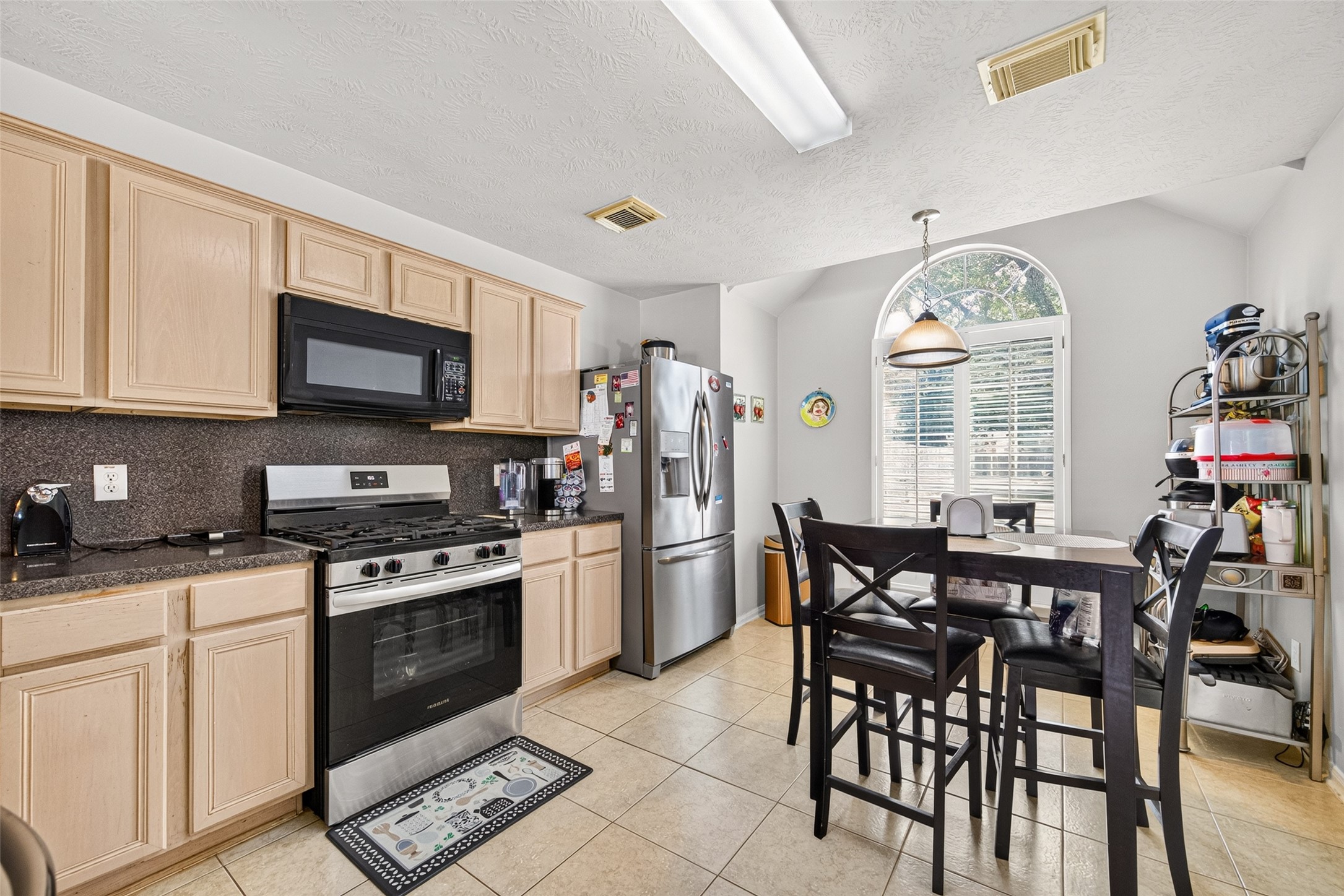 1302 E April Rain Court Property Photo 18