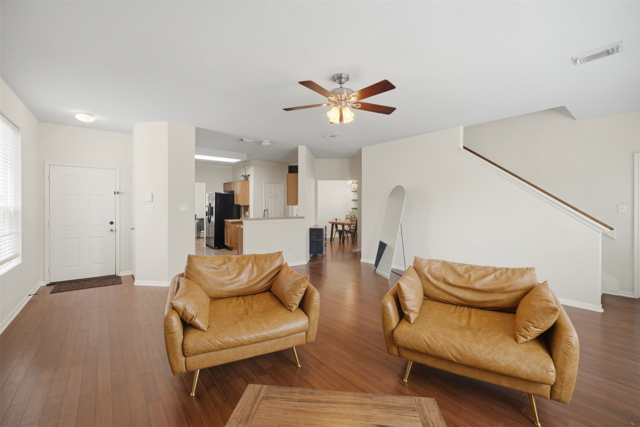 5034 Forest Hurst Drive Property Photo 4