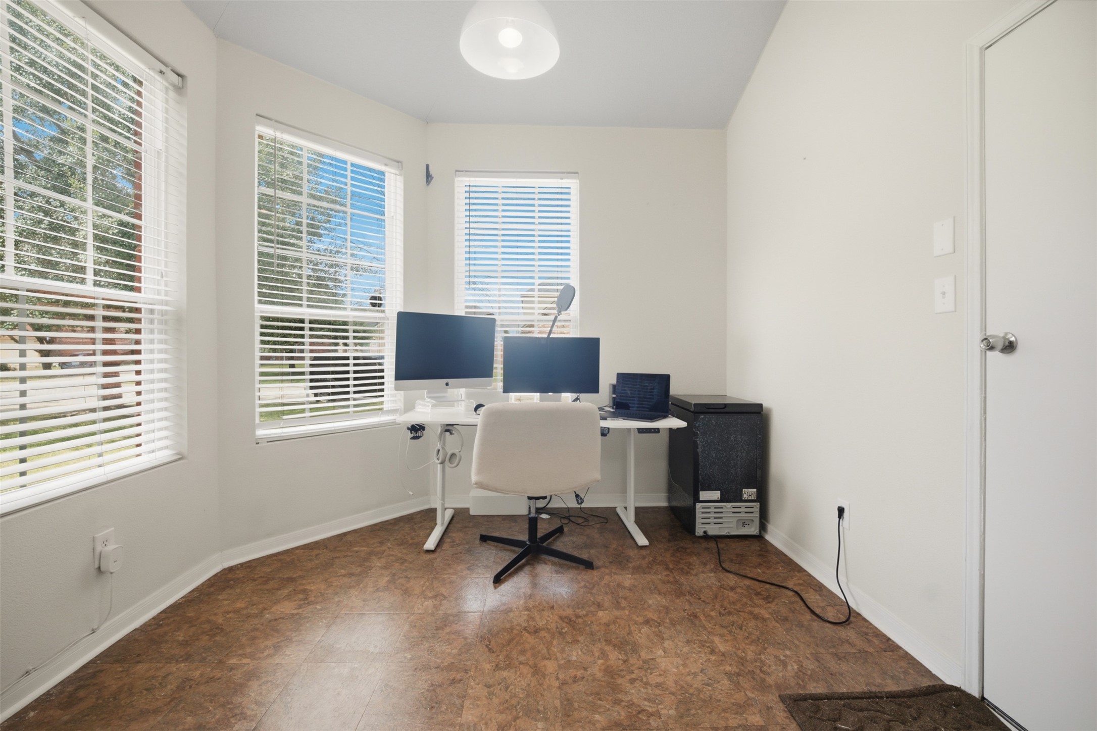 5034 Forest Hurst Drive Property Photo 12