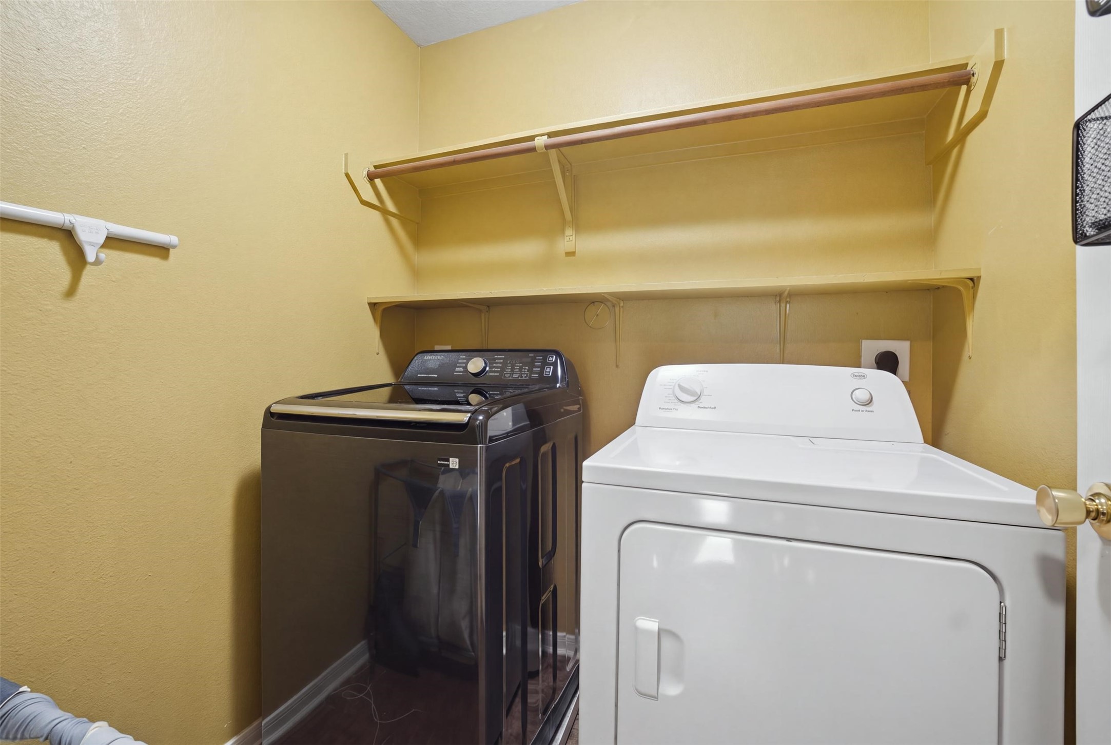 5034 Forest Hurst Drive Property Photo 24