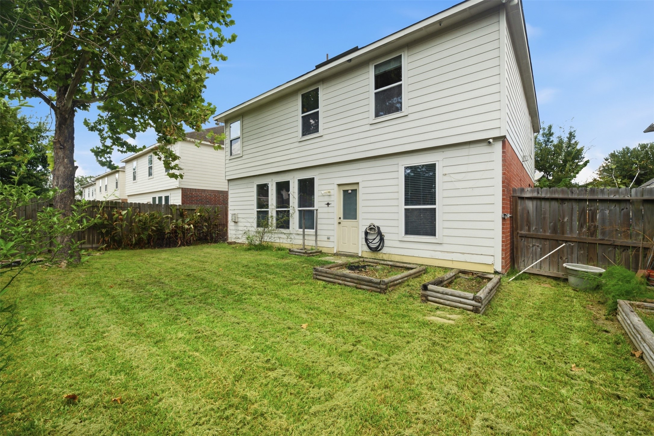 5034 Forest Hurst Drive Property Photo 25