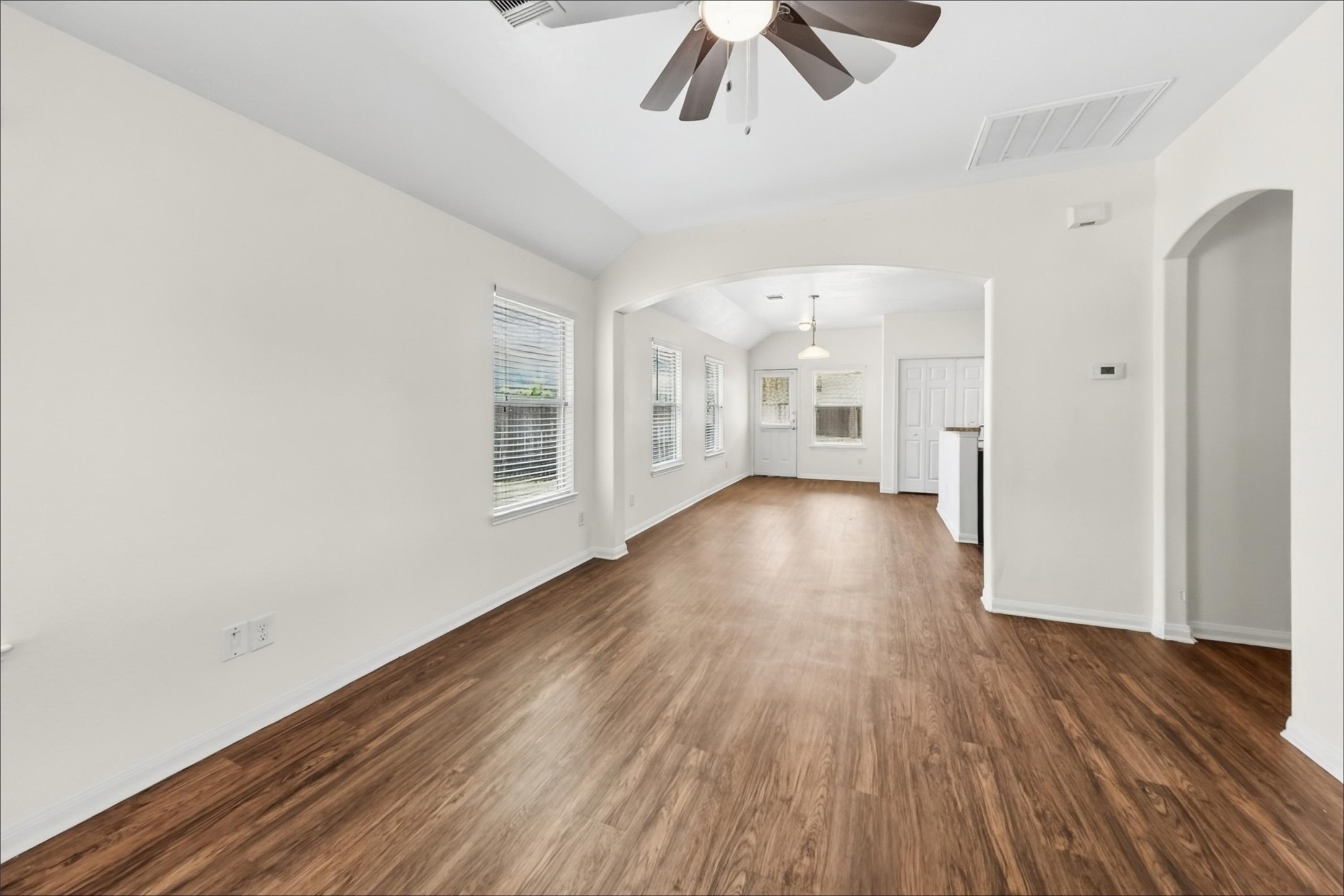 21507 Donata Circle Property Photo 6