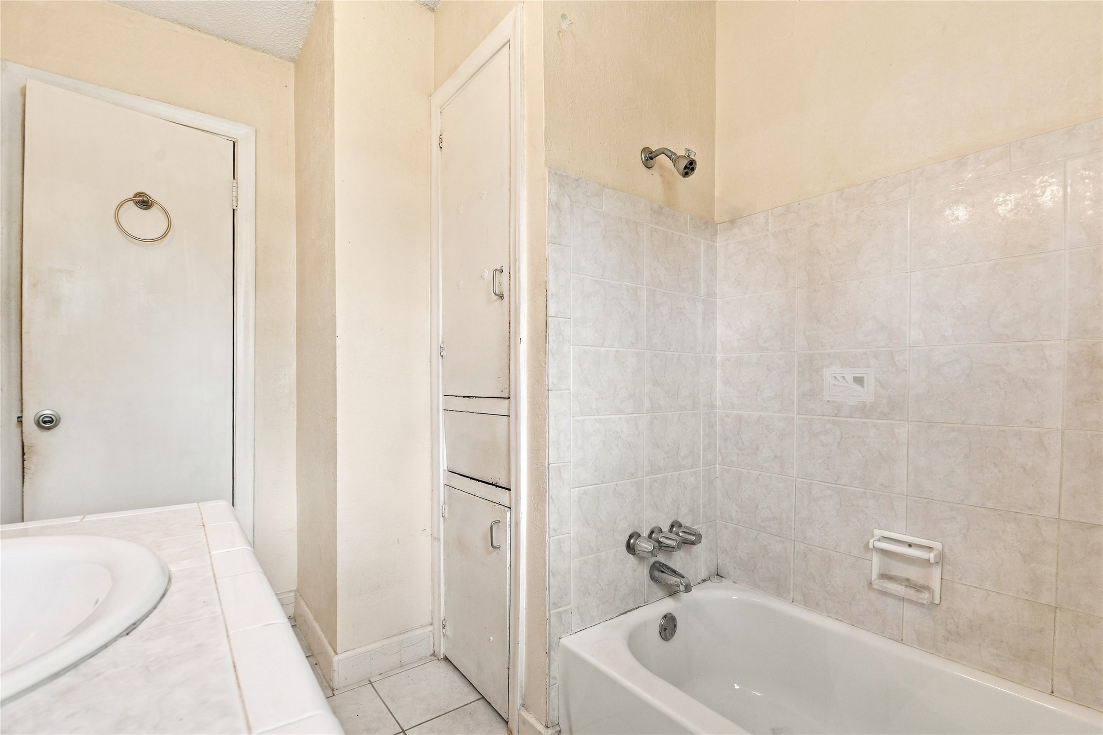 5805 Bretshire Drive Property Photo 10