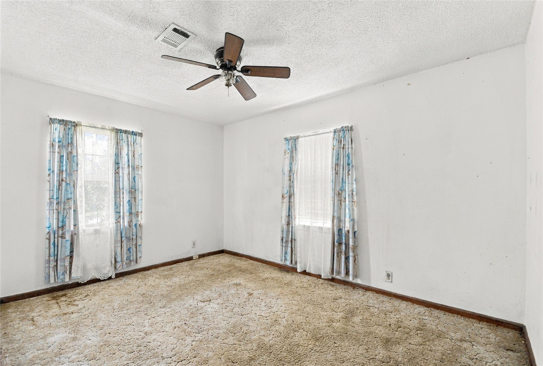 5805 Bretshire Drive Property Photo 13