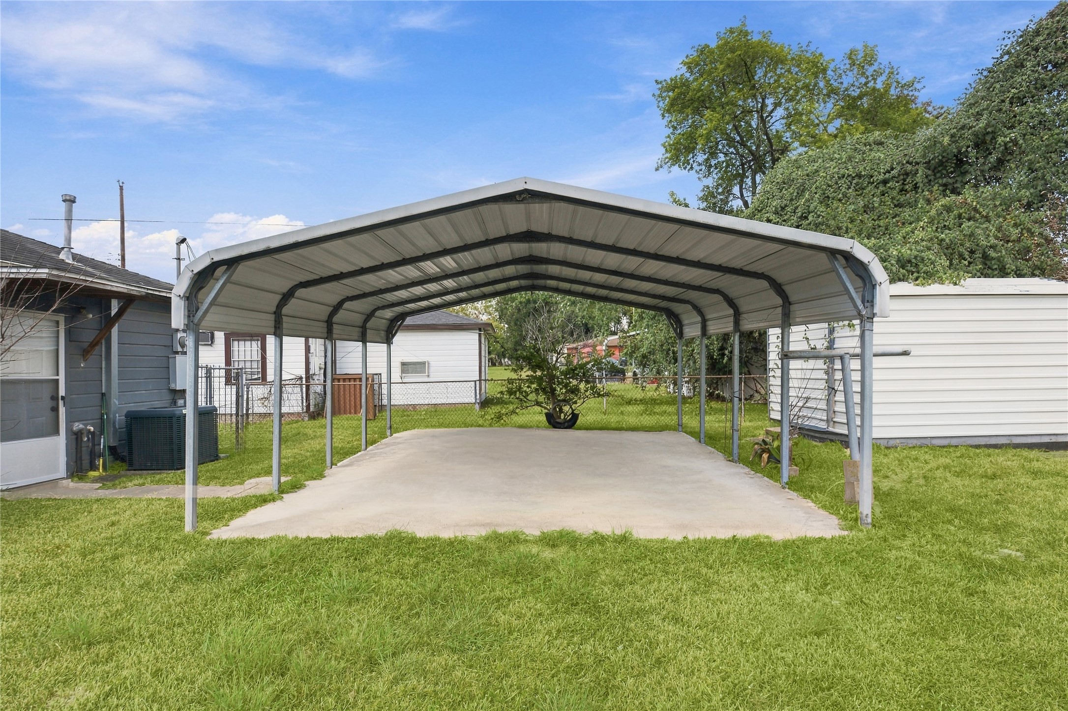 5805 Bretshire Drive Property Photo 15