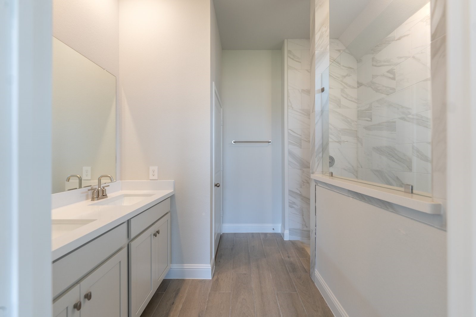 9514 Triumph Way Property Photo 7