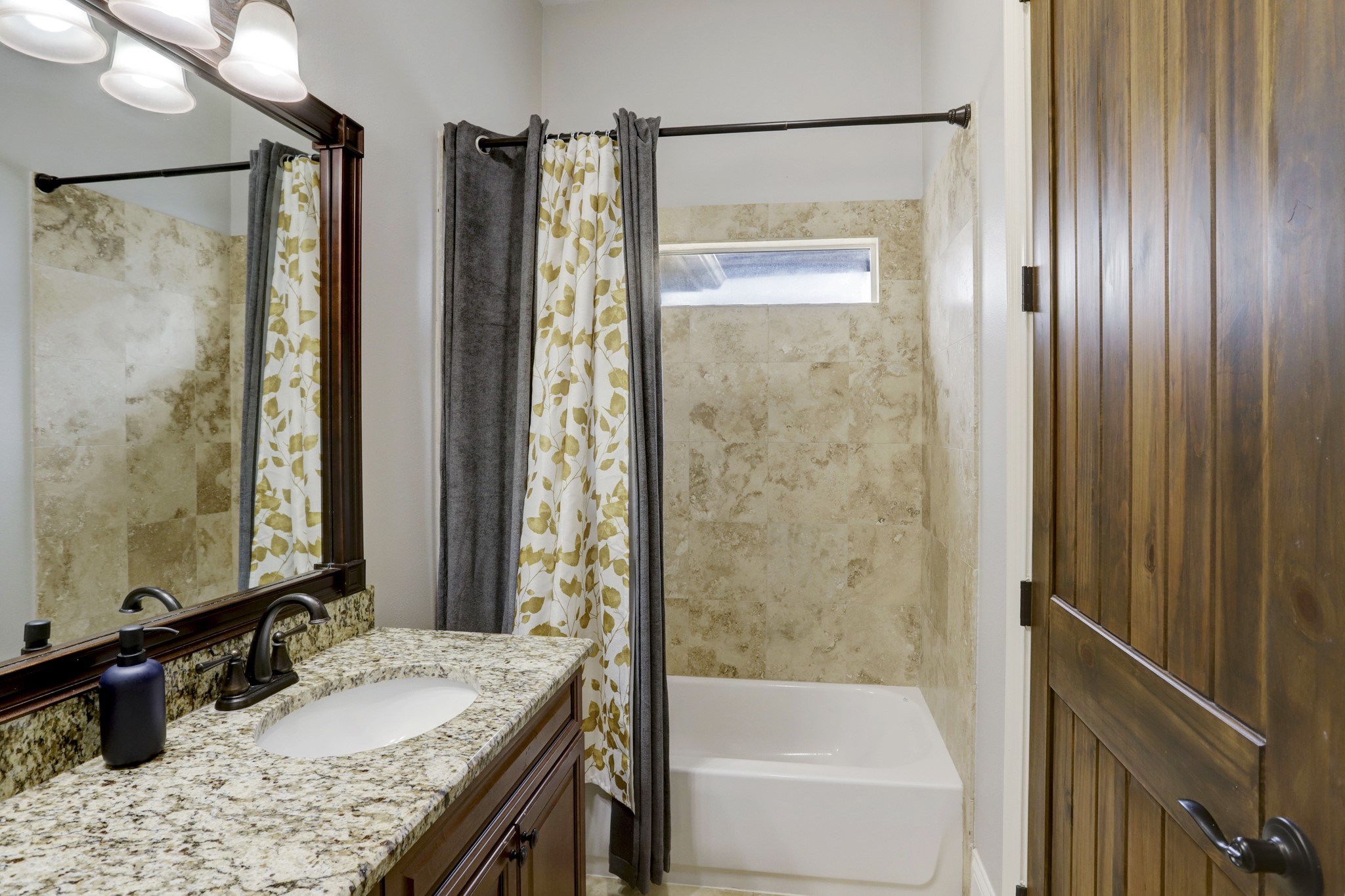 26214 Kingsgate Lane Property Photo 26