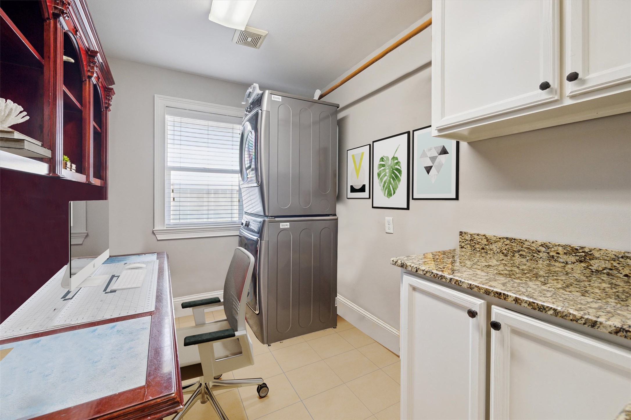 26214 Kingsgate Lane Property Photo 34