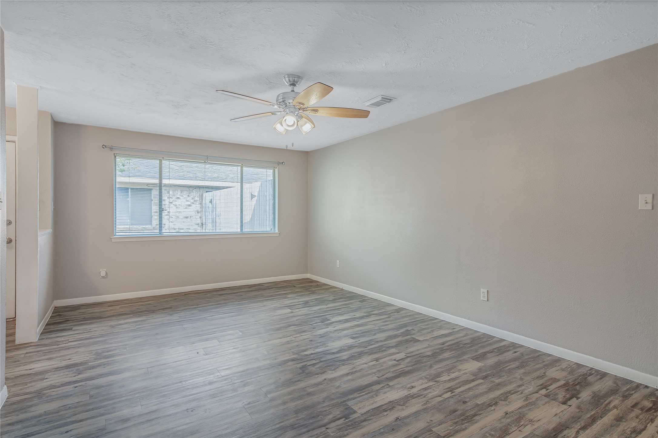 1522 Ramada Drive Property Photo 4