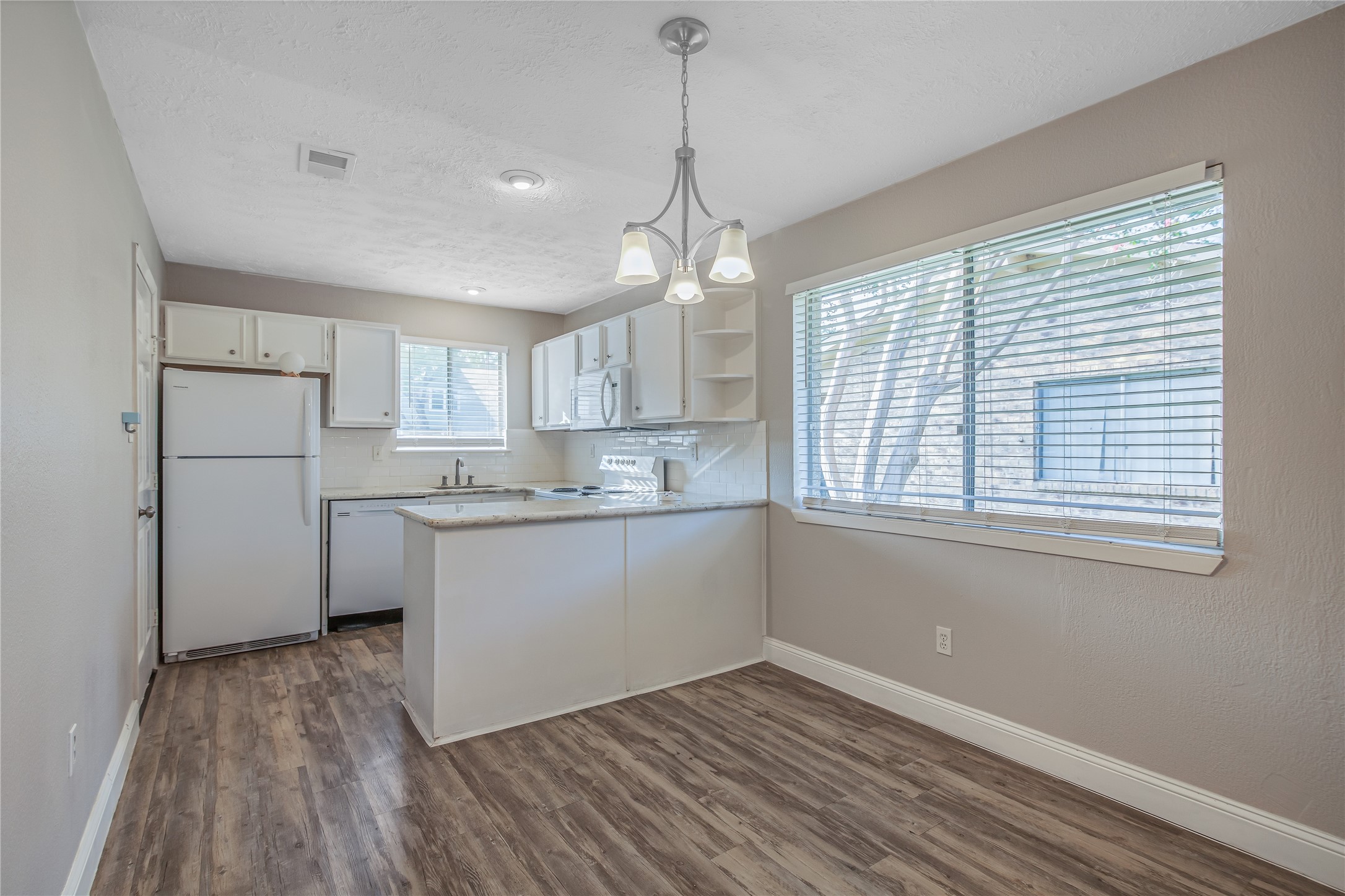 1522 Ramada Drive Property Photo 10