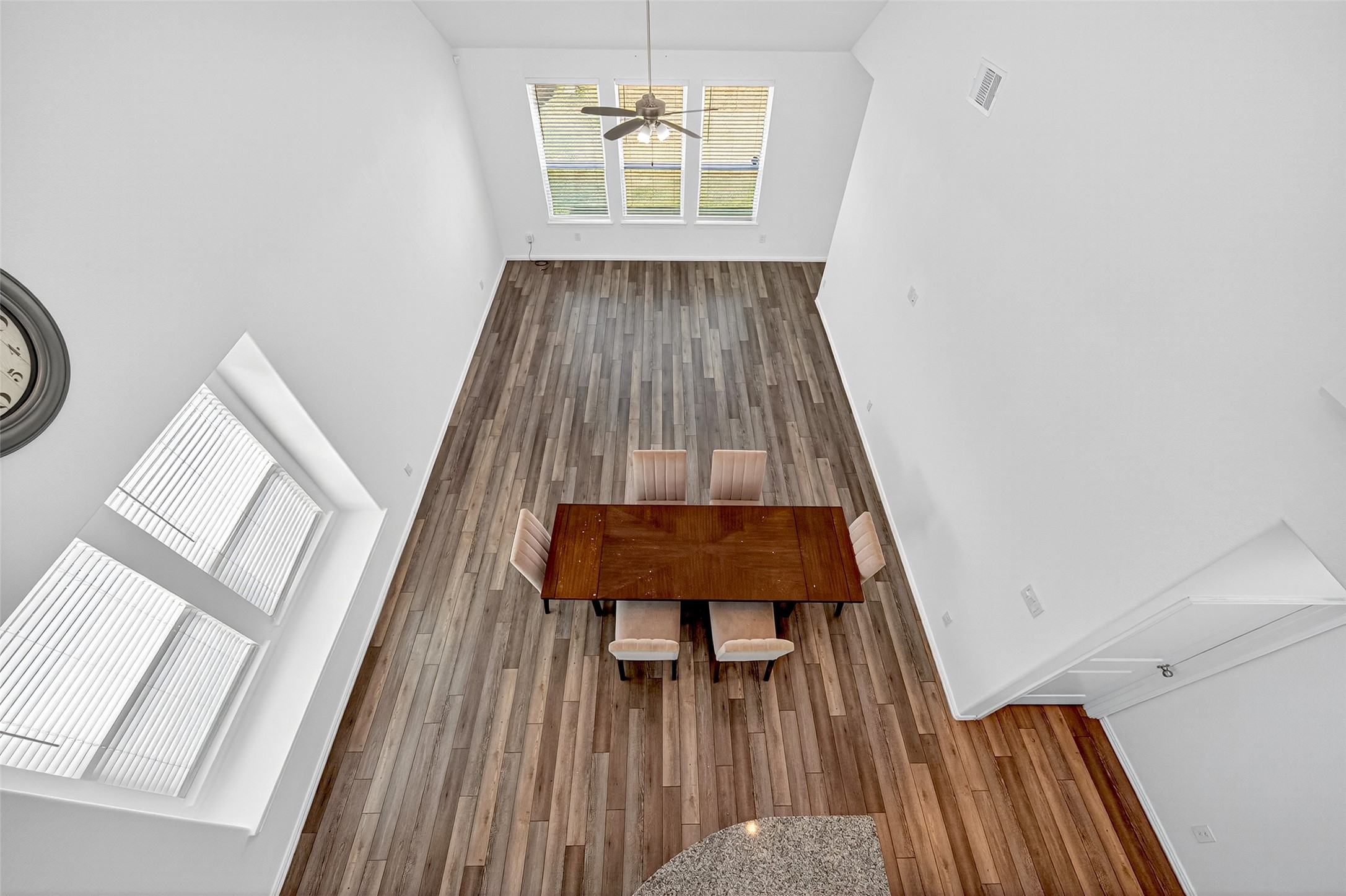 29897 Dovetail Bluff Lane Property Photo 9