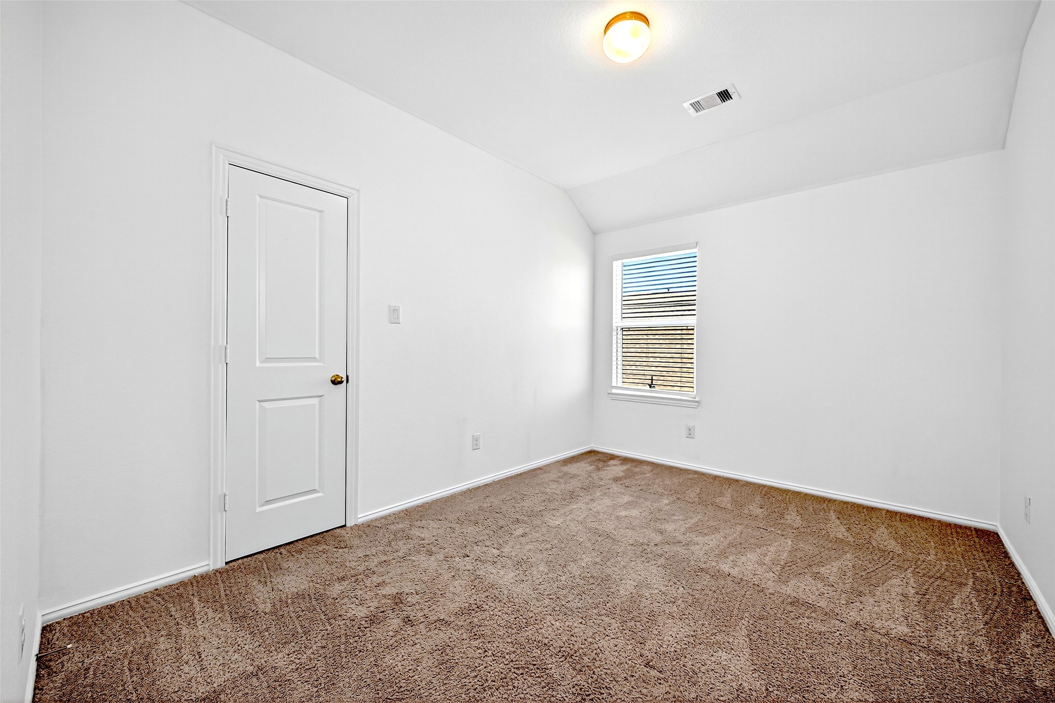29897 Dovetail Bluff Lane Property Photo 11