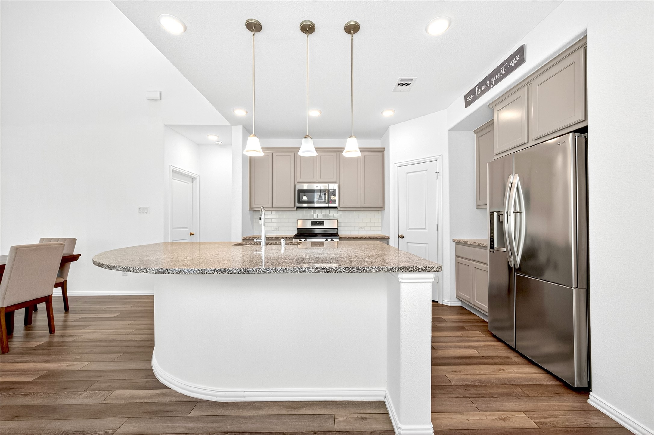 29897 Dovetail Bluff Lane Property Photo 15
