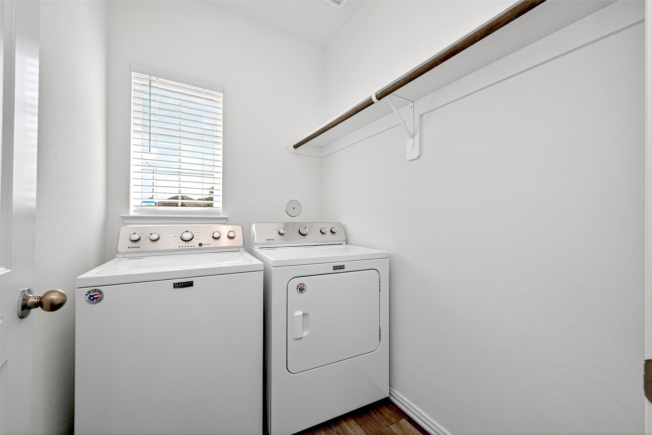 29897 Dovetail Bluff Lane Property Photo 22