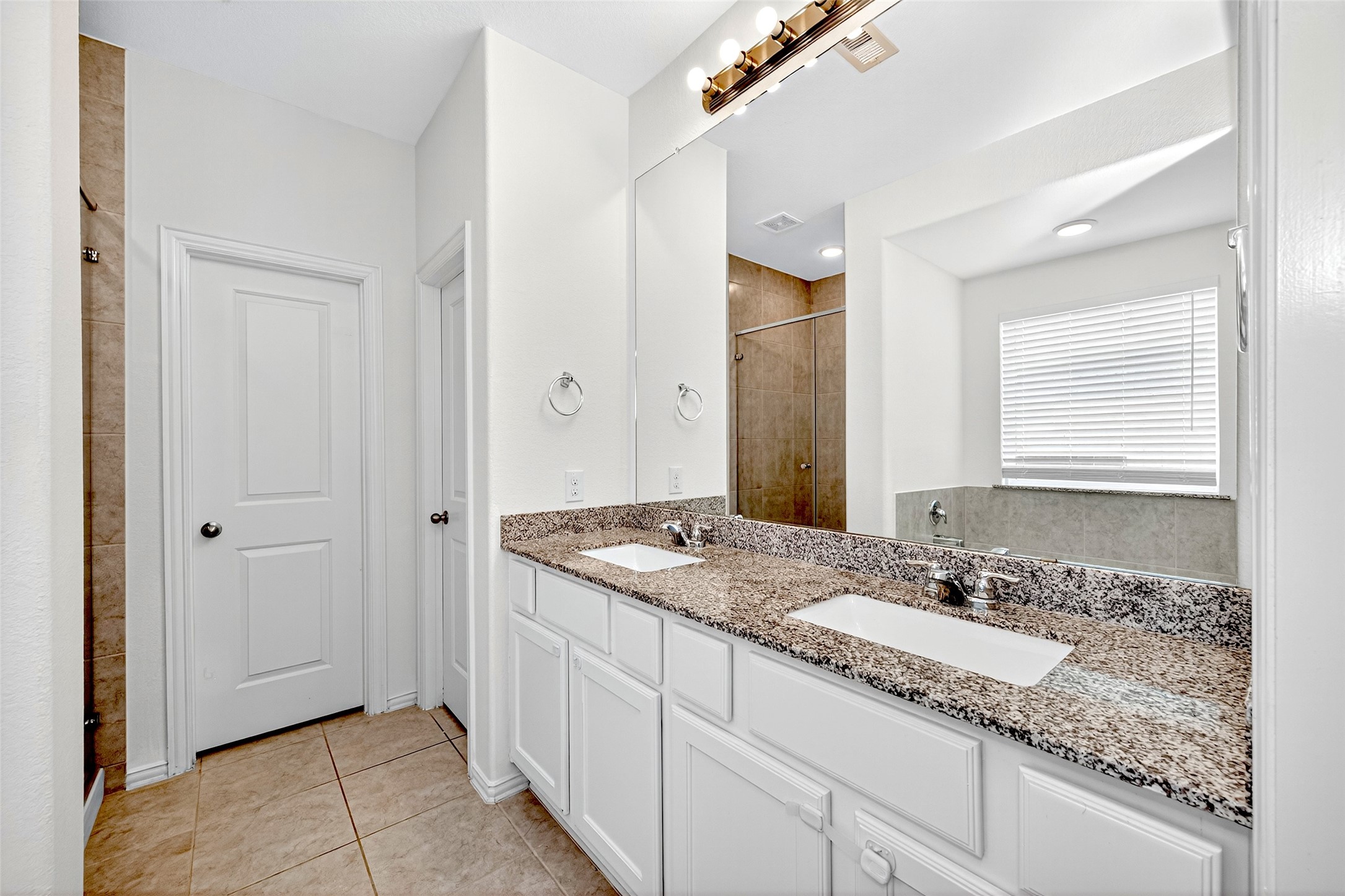 29897 Dovetail Bluff Lane Property Photo 37