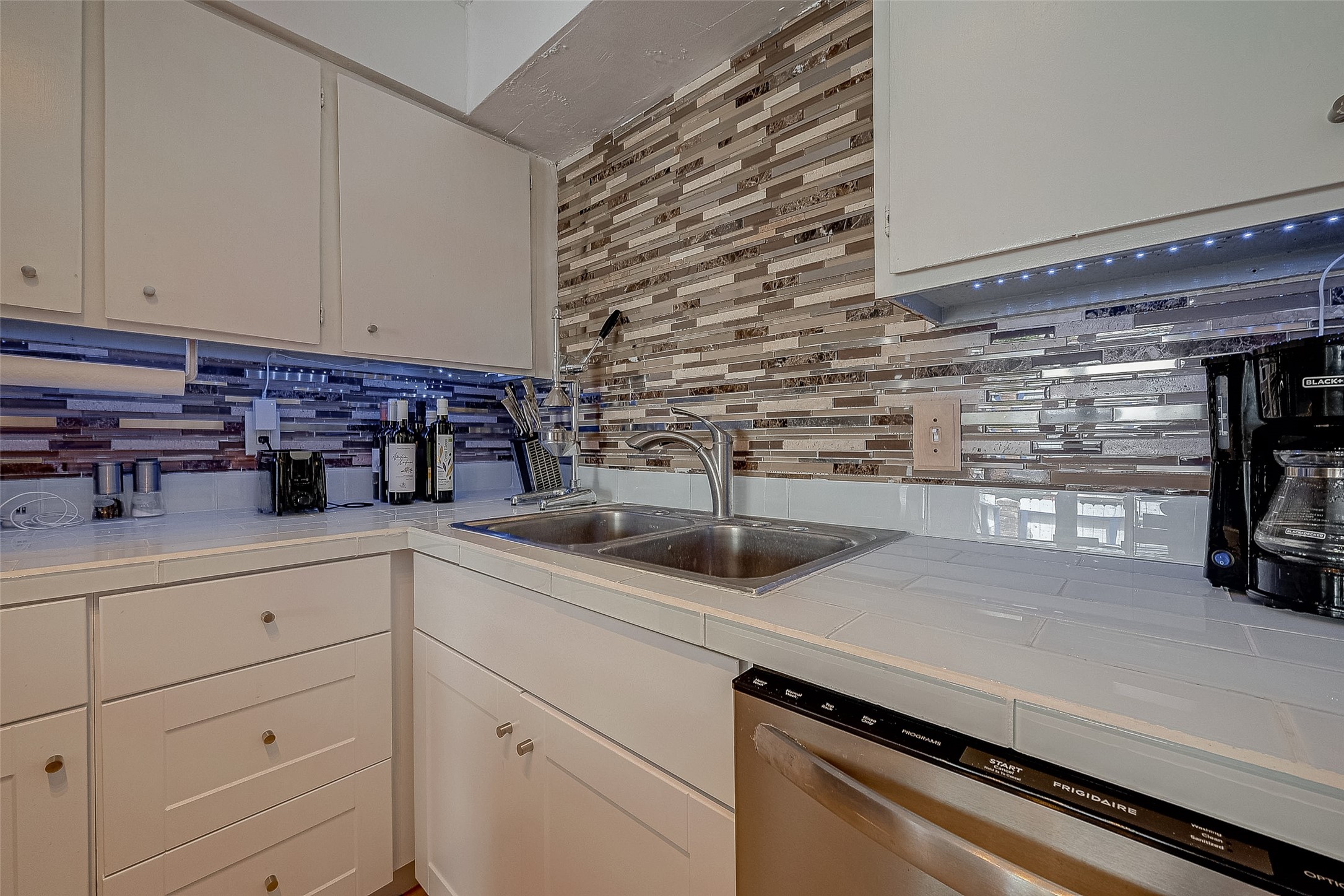 12042 Mighty Oak Drive B Property Photo 12