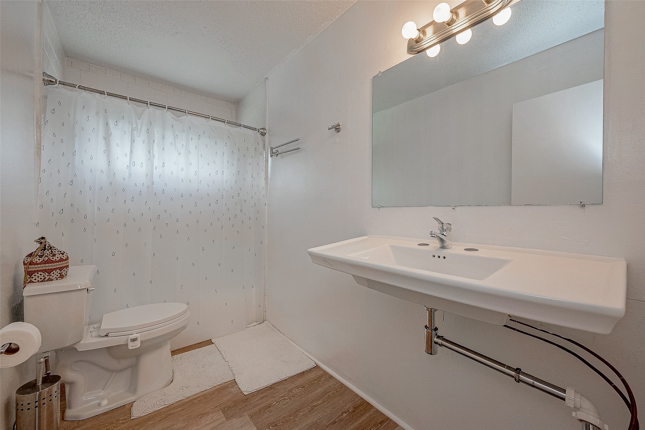 12042 Mighty Oak Drive B Property Photo 20