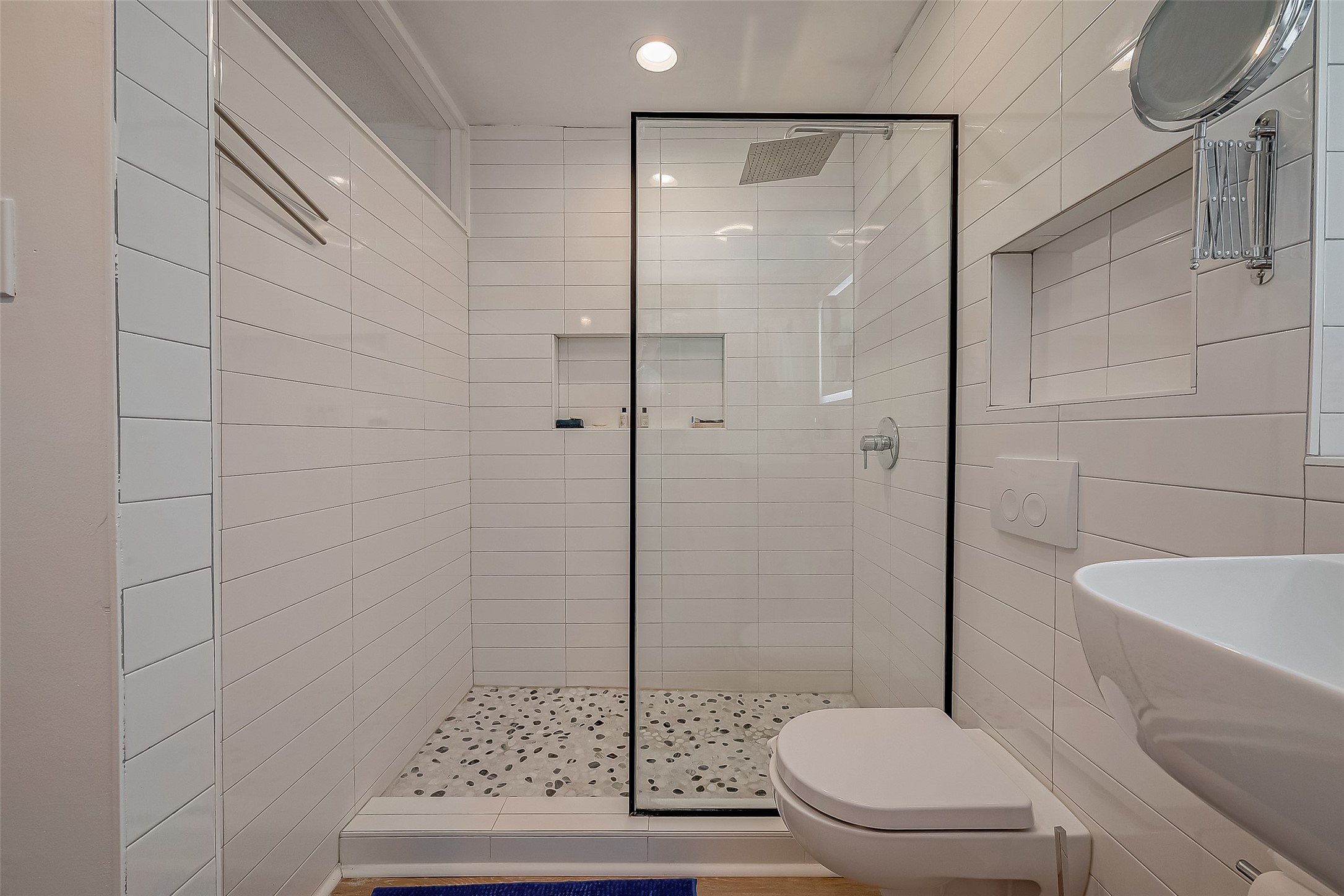 12042 Mighty Oak Drive B Property Photo 32