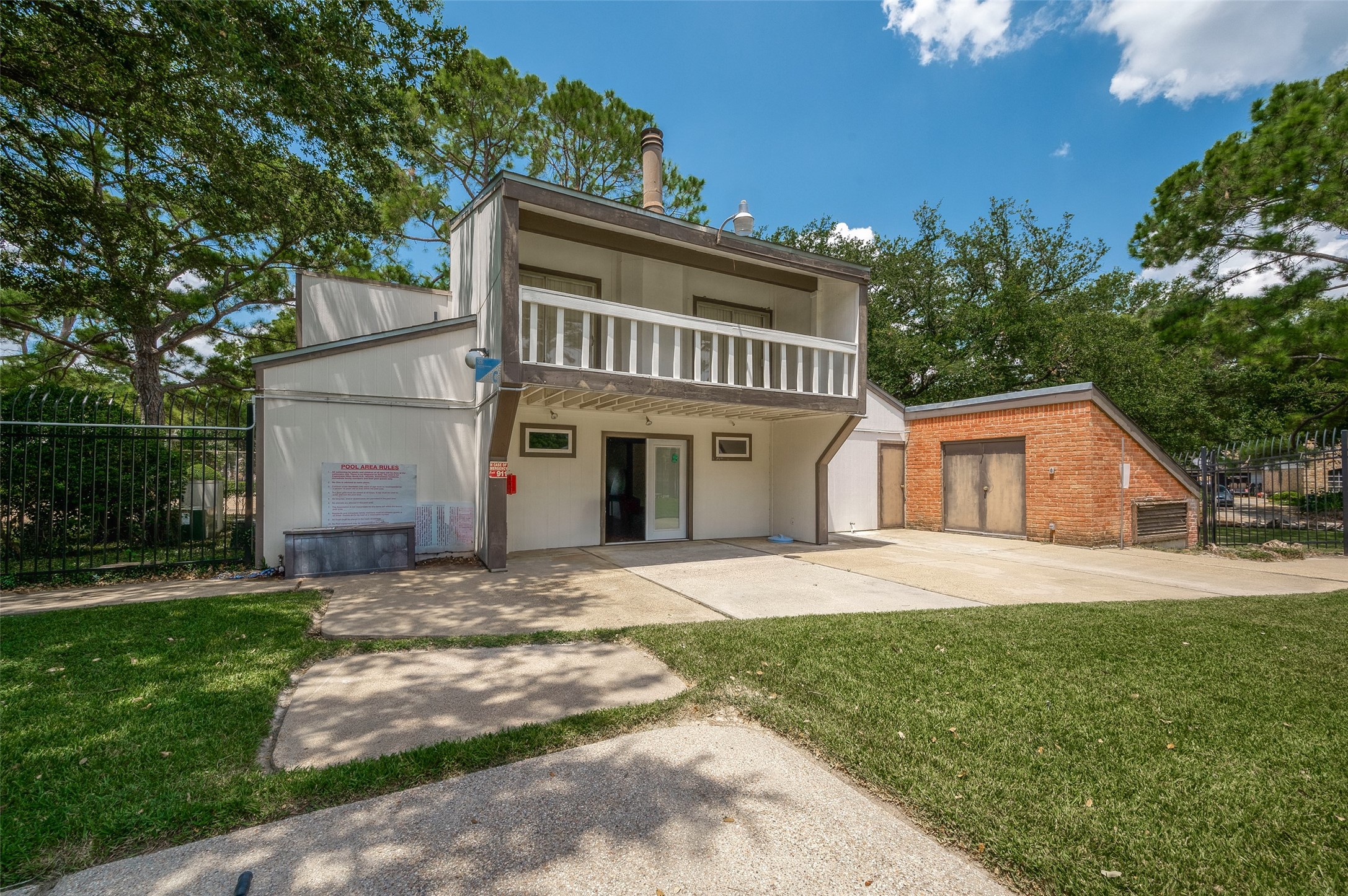 12042 Mighty Oak Drive B Property Photo 35