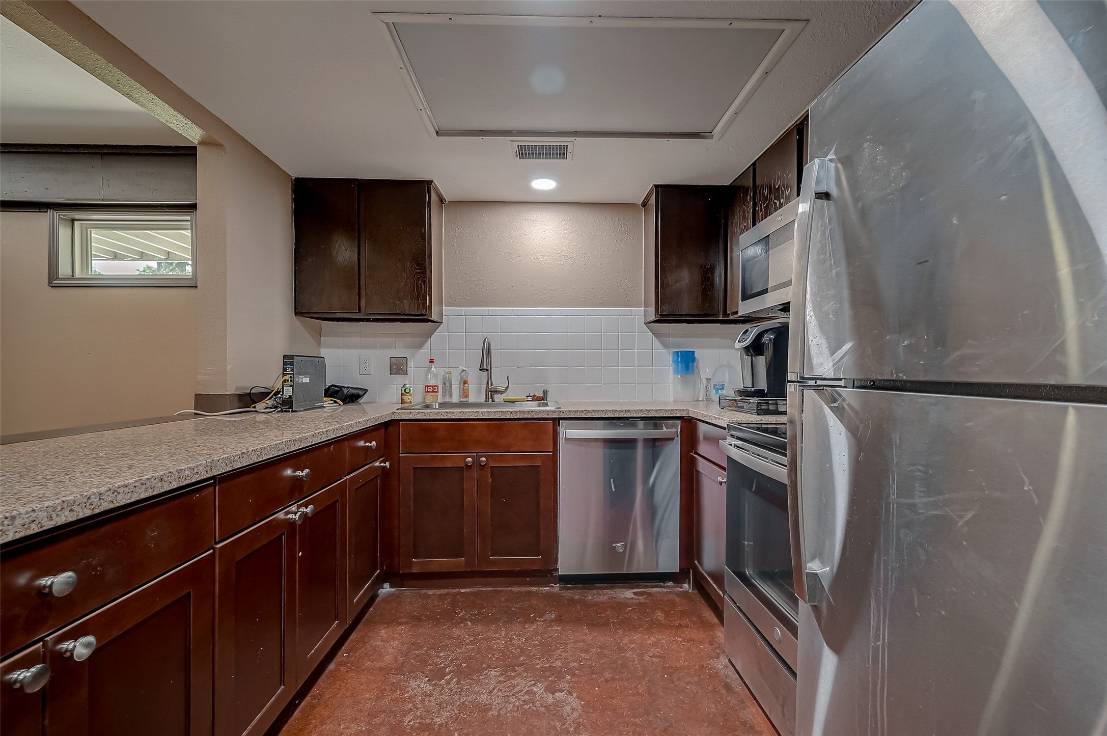 12042 Mighty Oak Drive B Property Photo 40