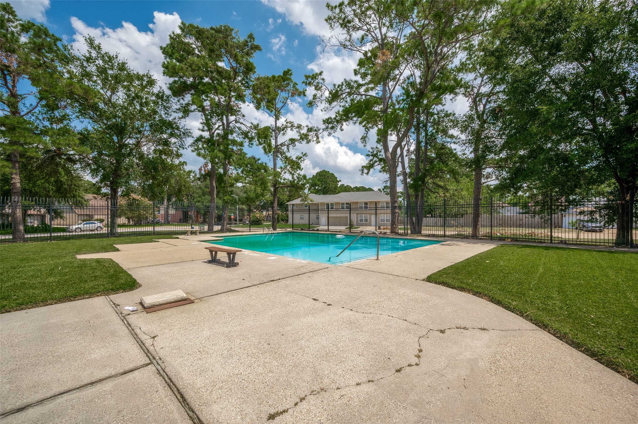 12042 Mighty Oak Drive B Property Photo 43